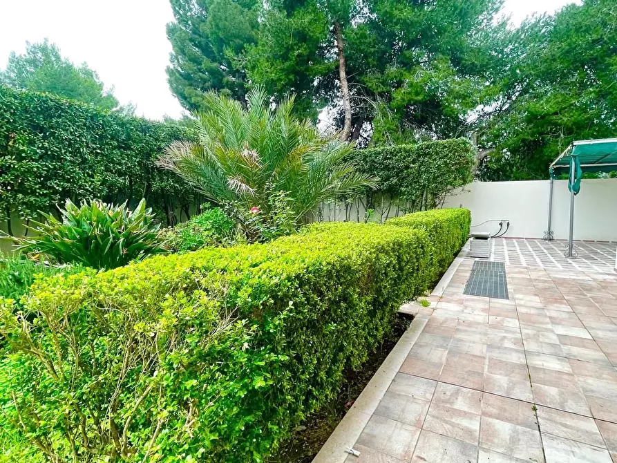 Immagine 50 di Quadrilocale in vendita  in Via Federico Zeri 3 a Lecce