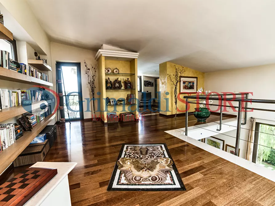 Immagine 21 di Villa in vendita  a Grottaglie