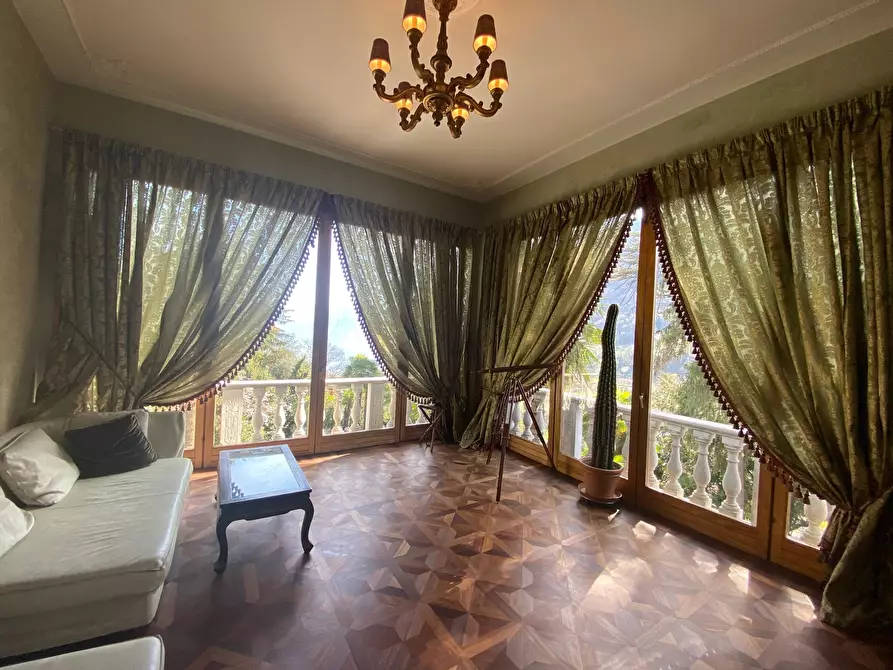 Immagine 20 di Villa in vendita  in Via Milano 6 a Dizzasco