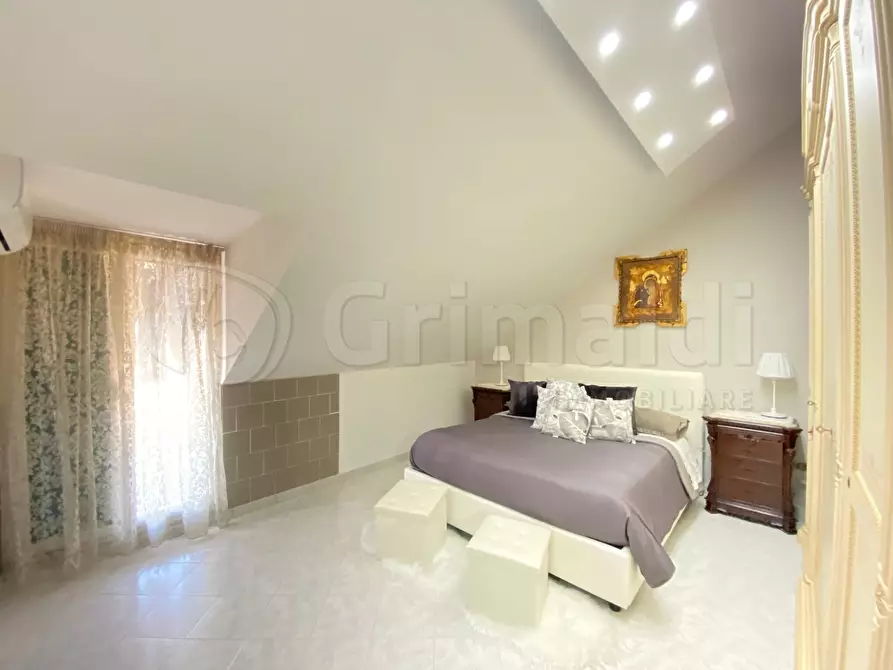 Immagine 6 di Mansarda in vendita  a Giugliano In Campania