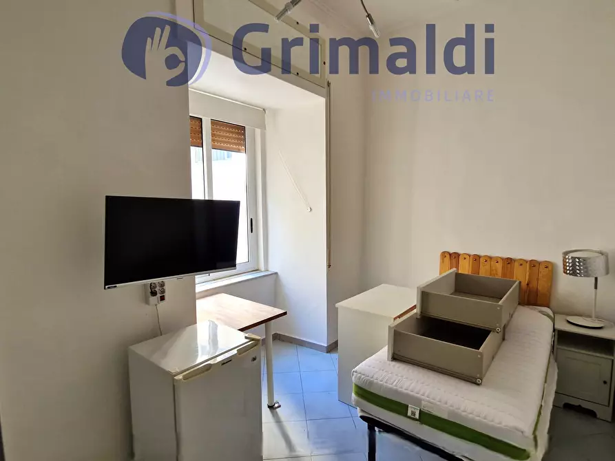 Immagine 12 di Trilocale in vendita  in Via Antonio Mancini 22 a Napoli