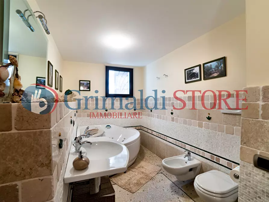 Immagine 62 di Villa in vendita  a Grottaglie