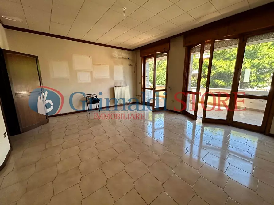 Immagine 19 di Pentalocale in vendita  in Via Giovanni Gentile 3030 a Lecce