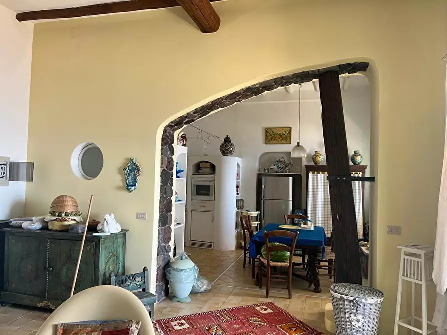 Immagine 8 di Casa indipendente in vendita  in via Umberto I 1 a Santa Marina Salina