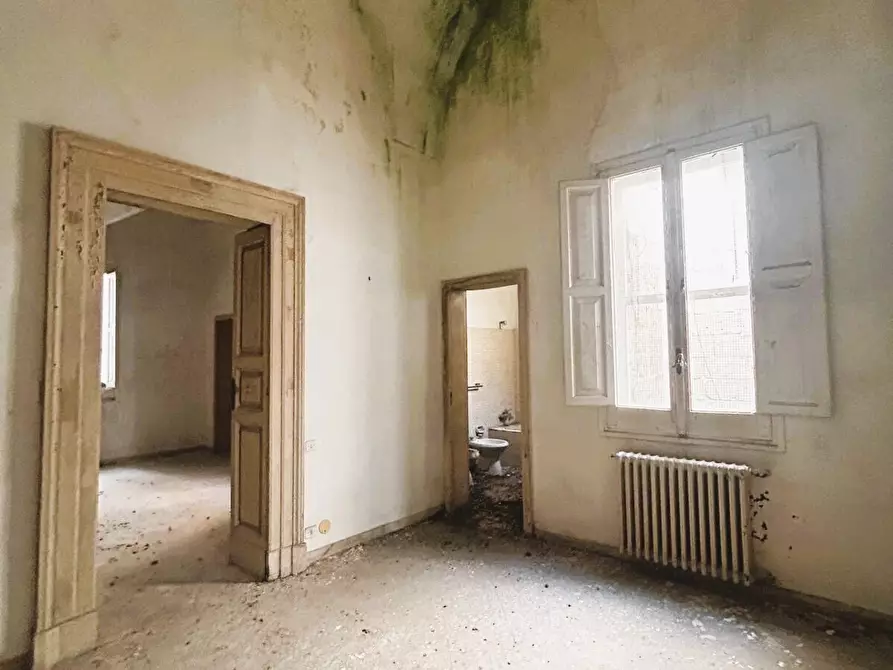 Immagine 54 di Pentalocale in vendita  in Vico dei Fieschi 2 a Lecce