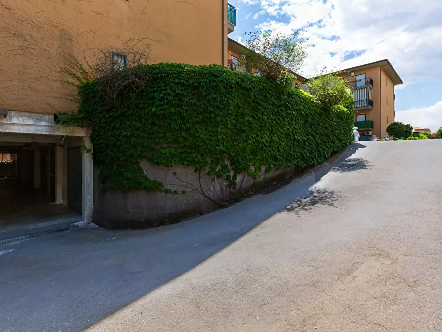 Immagine 37 di Quadrilocale in vendita  in Via del Quadrifoglio 22 a Tremestieri Etneo
