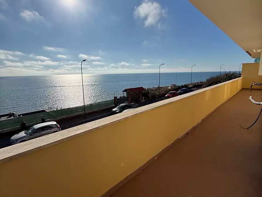 Immagine 1 di Trilocale in vendita  in Viale Virgilio 42 a Anzio