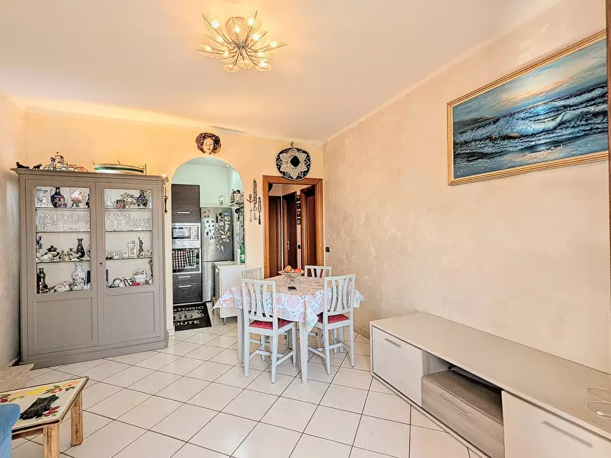 Immagine 6 di Trilocale in vendita  in Via Etna 10/d a Aprilia