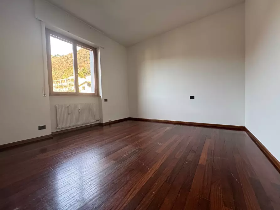 Immagine 20 di Quadrilocale in affitto  in Via Enrico Musa 4 a Como