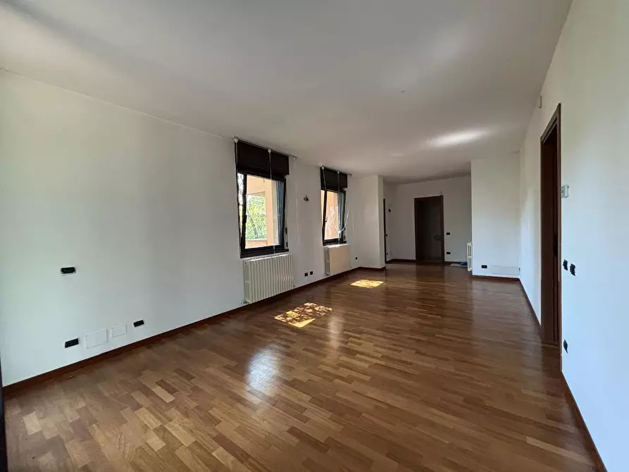 Immagine 9 di Trilocale in vendita  a Como