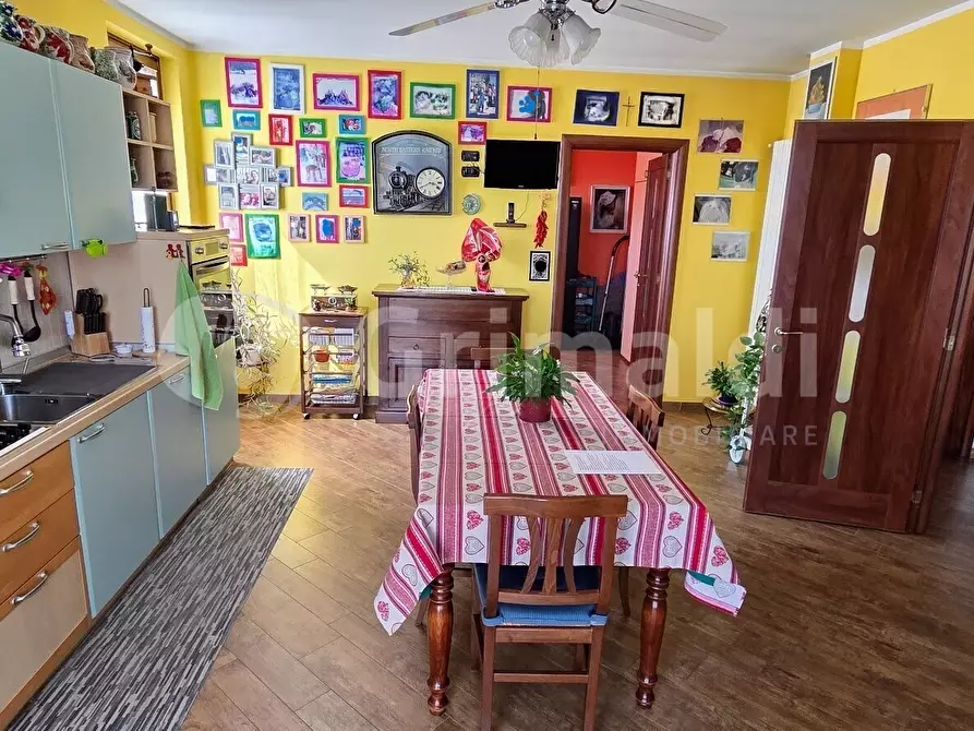 Immagine 37 di Villa in vendita  in Via Giovanni Antonio Comissetti 1 a Pezzana