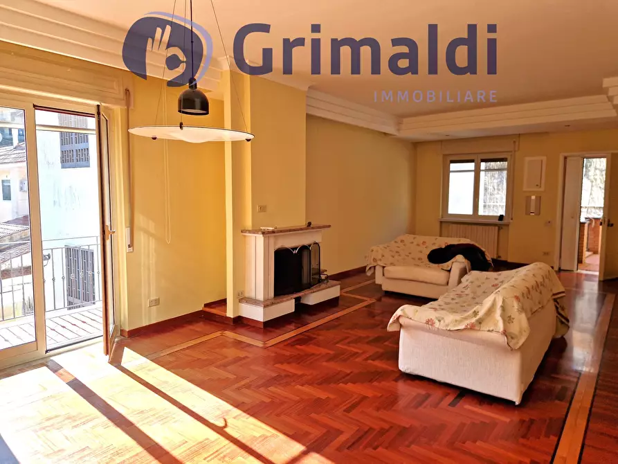 Immagine 12 di Villa in affitto  in Via Comunale Guantai ad Orsolone 177 a Napoli