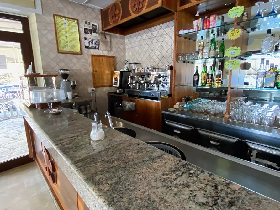 Immagine 4 di Bar / Ristorante in vendita  in Via Venezia 12 a Nettuno