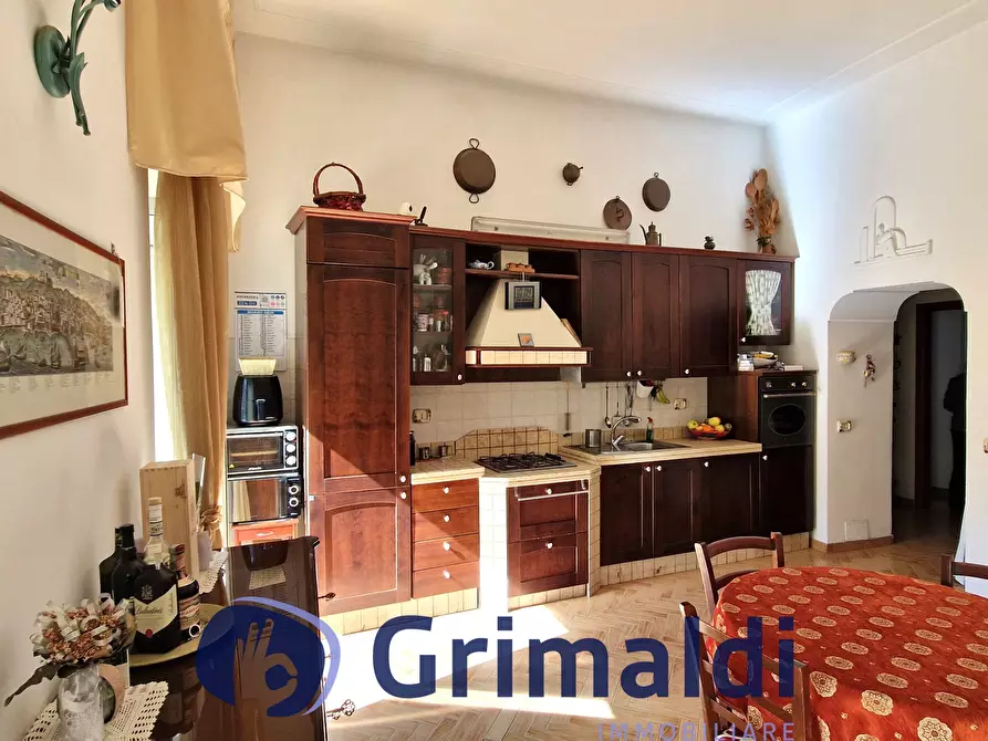 Immagine 5 di Trilocale in vendita  in Via Giacinto Gigante 10 a Napoli