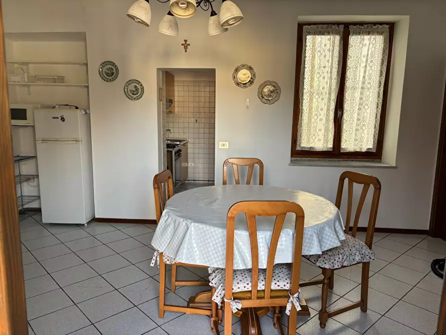 Immagine 4 di Appartamento in vendita  in Frazione Calozzo 128 a Pianello Del Lario