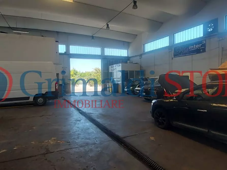 Immagine 9 di Attività artigianale in vendita  in Via Enrico Fermi 32 a Brindisi