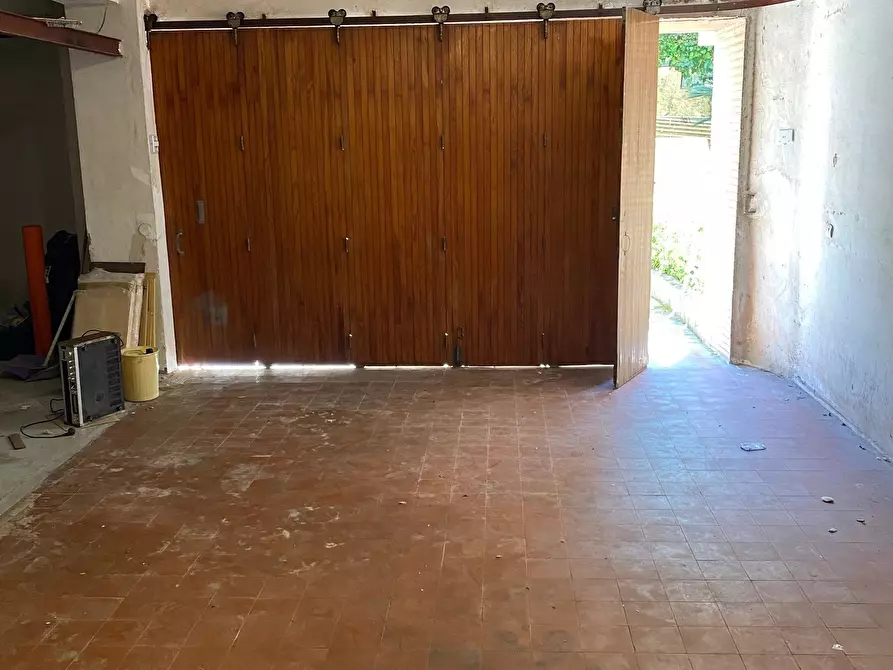 Immagine 16 di Garage in vendita  in VIA PEGASO 2 a Anzio