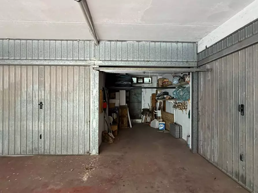 Immagine 34 di Appartamento in vendita  in LARICI 24 a Aprilia