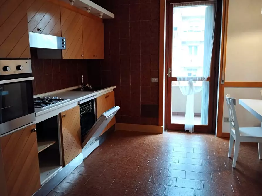 Immagine 5 di Trilocale in affitto  in Via Decembrio 25 a Milano