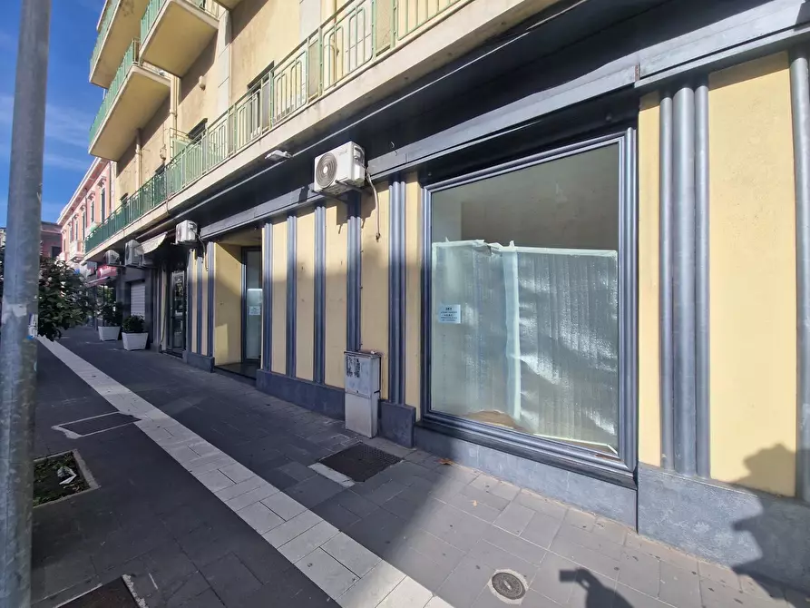 Immagine 4 di Locale commerciale in affitto  in Via Tommaso Cannizzaro 66 a Messina