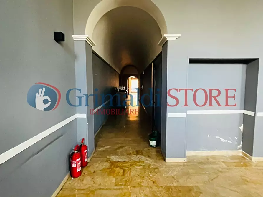 Immagine 10 di Locale commerciale in vendita  in Via Colonnello Archimede Costadura 20 a Lecce