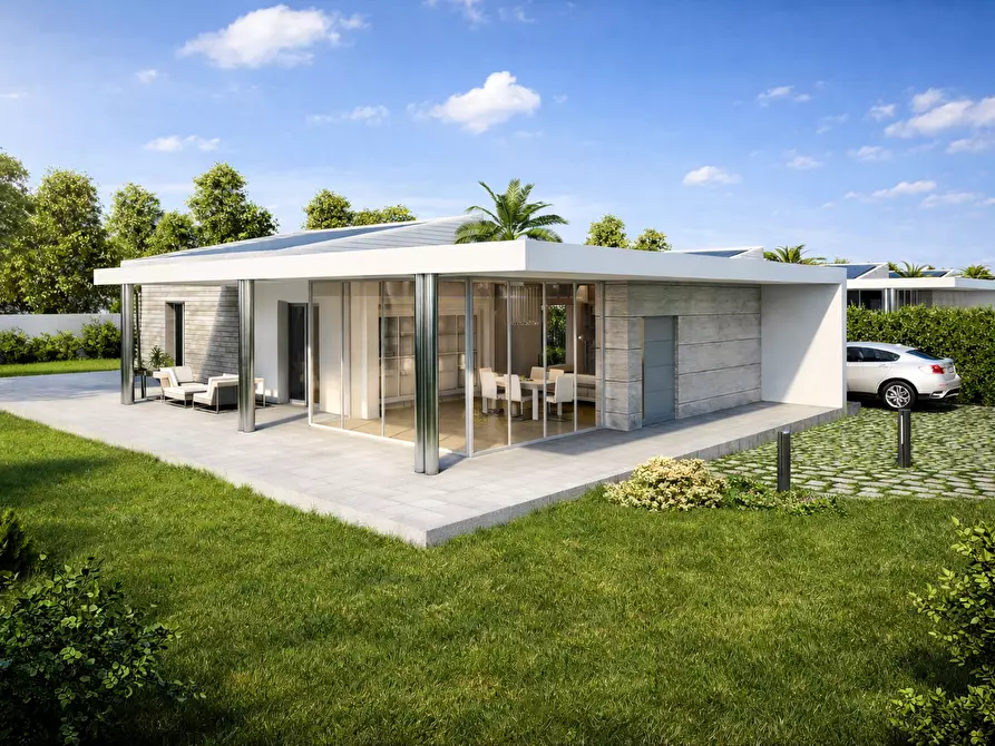 Immagine 5 di Villa in vendita  in Via Rodi Garganico 2 a Lecce