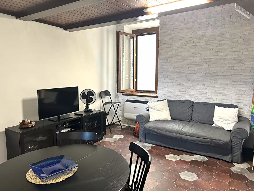 Immagine 2 di Appartamento in vendita  a Terracina