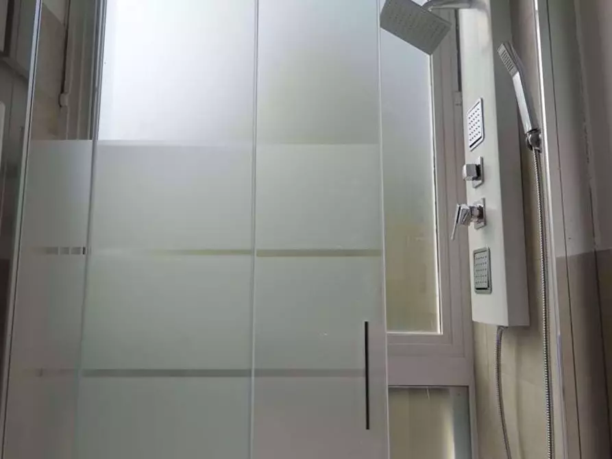 Immagine 13 di Appartamento in affitto  in Via Borgo Vico 126 a Como