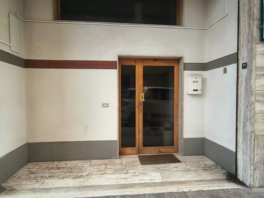 Immagine 2 di Ufficio in vendita  in Via Muciaccia a Monopoli