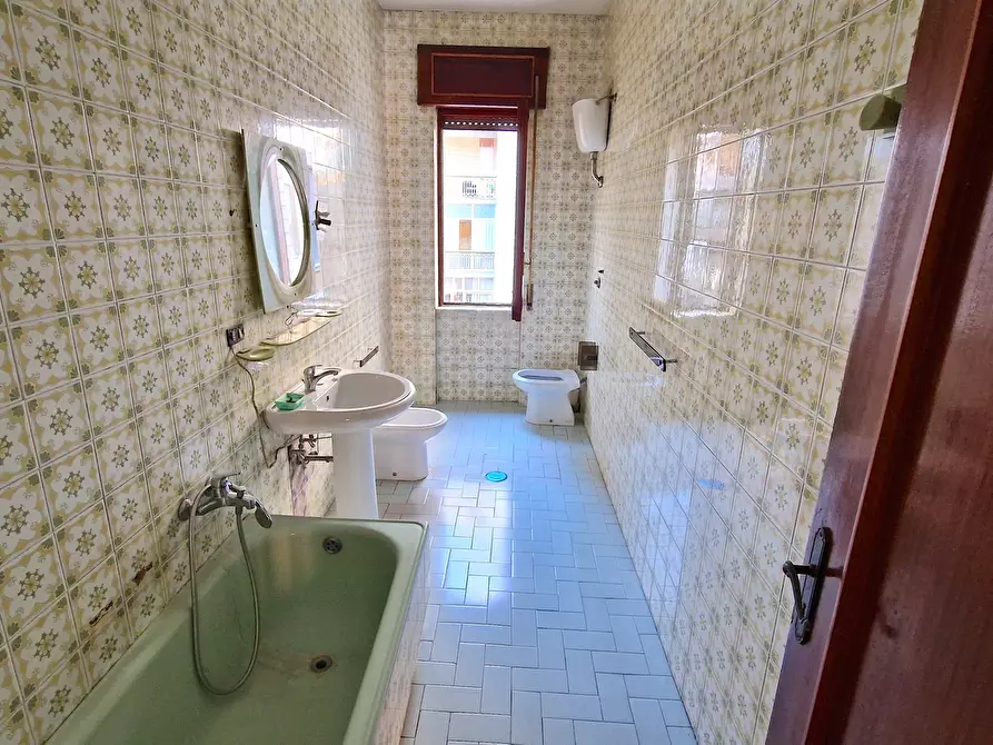 Immagine 34 di Quadrilocale in vendita  in Via Dei Due Principati 216 a Avellino