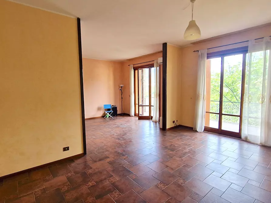 Immagine 4 di Pentalocale in vendita  in Via michele Pironti 1/B a Avellino