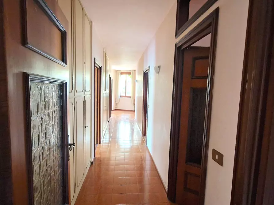 Immagine 7 di Pentalocale in vendita  in Via michele Pironti 1/B a Avellino