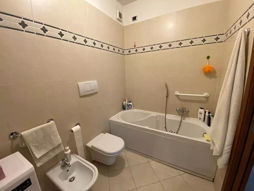 Immagine 42 di Attico in vendita  in Via Andrea Millevoi 401 a Roma