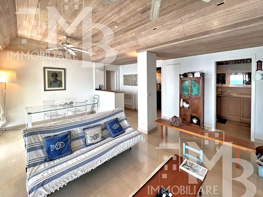 Immagine 27 di Attico in vendita  in Via Alla Torre 2 a Sori