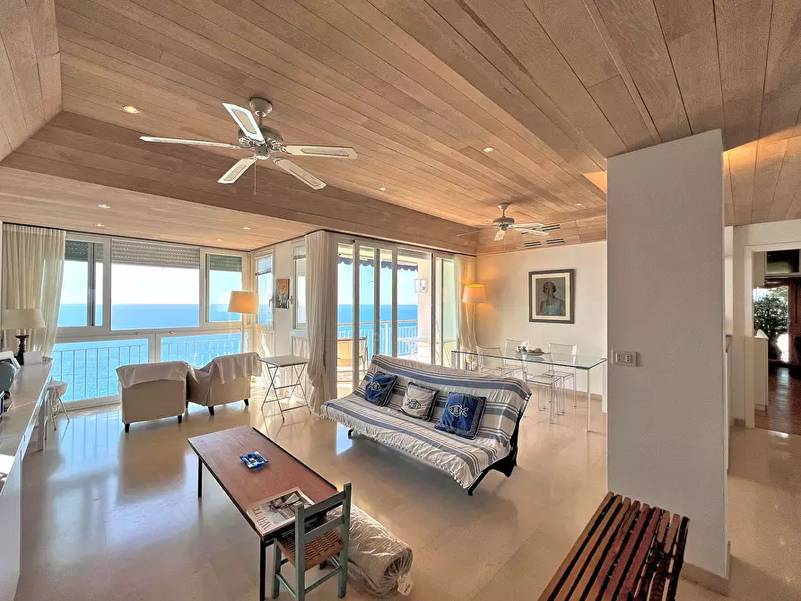 Immagine 8 di Attico in vendita  in Via Alla Torre 2 a Sori