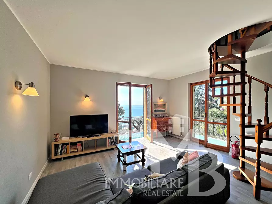 Immagine 12 di Pentalocale in vendita  in Via Salvo D'Acquisto a Recco