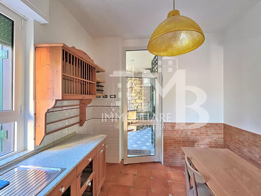 Immagine 10 di Quadrilocale in vendita  a Camogli