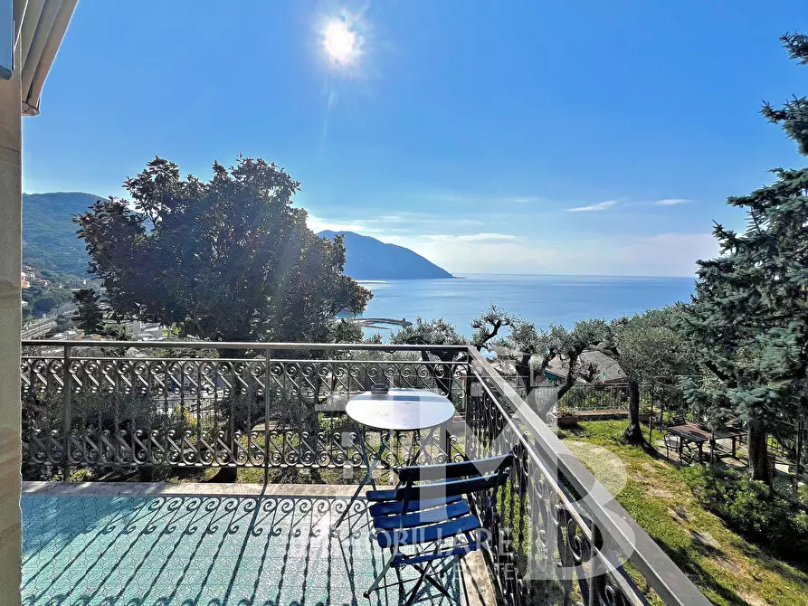 Immagine 16 di Pentalocale in vendita  in Via Salvo D'Acquisto a Recco