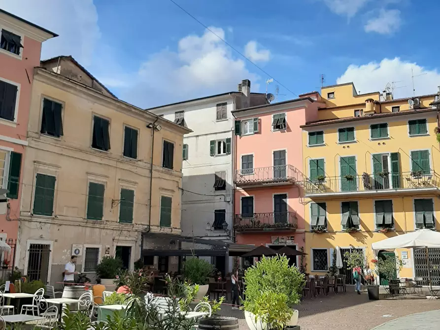 Immagine 28 di Quadrilocale in vendita  a Sarzana