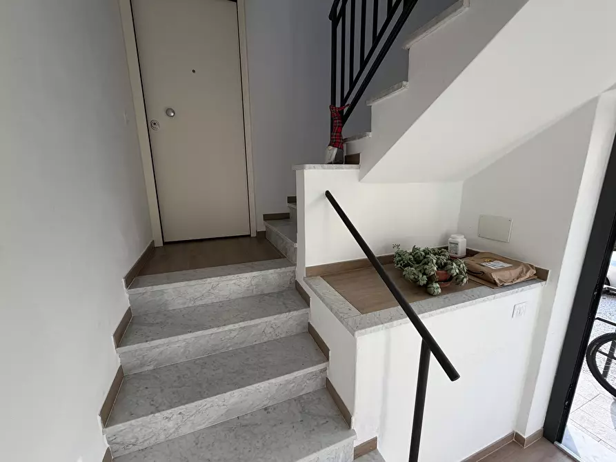 Immagine 10 di Trilocale in affitto  in via paternò a Sarzana