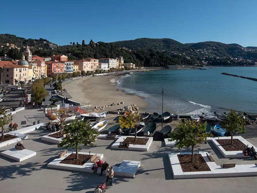 Immagine 1 di Albergo/B&B/Residence in vendita  a Lerici