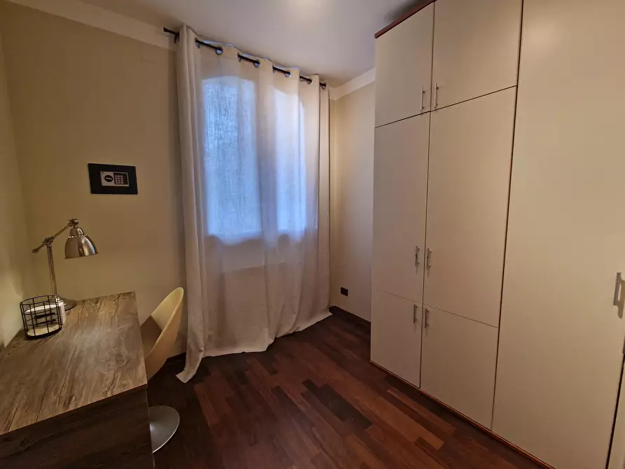 Immagine 21 di Trilocale in affitto  in SS432 75 a Ameglia