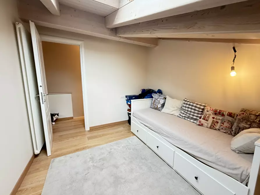 Immagine 14 di Pentalocale in vendita  in Via dei Molini a Sarzana