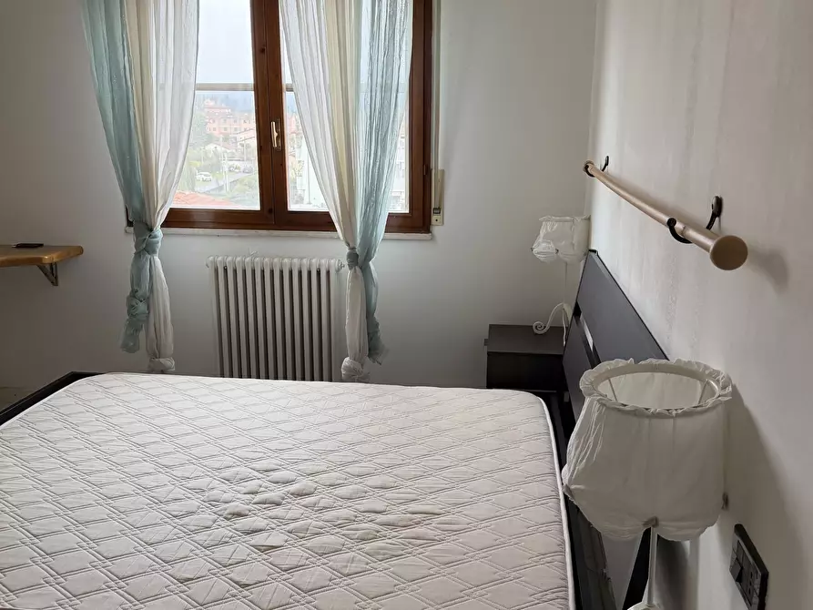 Immagine 10 di Quadrilocale in vendita  in Via 27 Gennaio a Sarzana