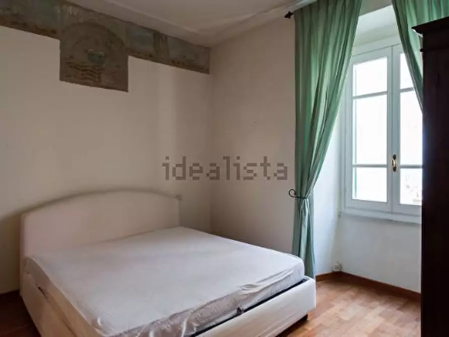 Immagine 6 di Trilocale in affitto  a Sarzana