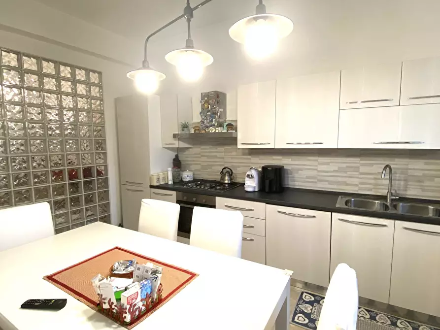 Immagine 18 di Quadrilocale in vendita  in Via Ameglia a Arcola