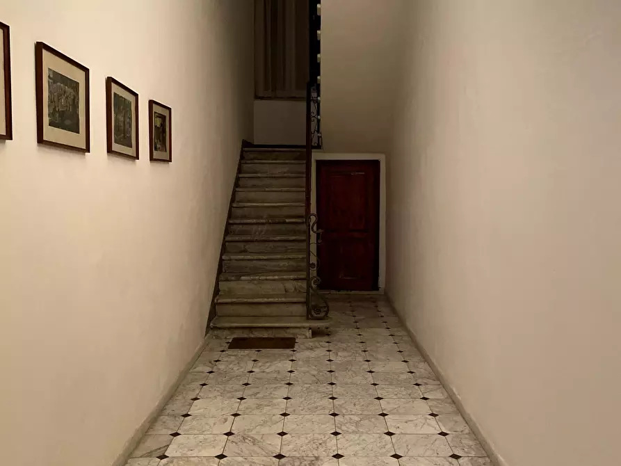 Immagine 23 di Trilocale in affitto  a Sarzana