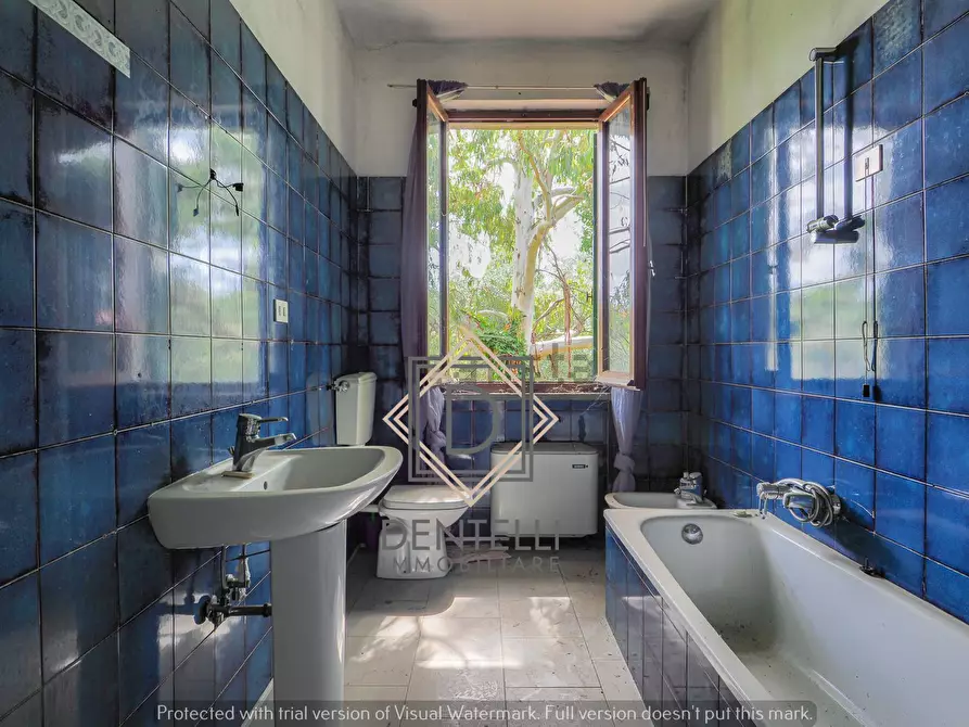 Immagine 5 di Porzione di casa in vendita  a Ameglia