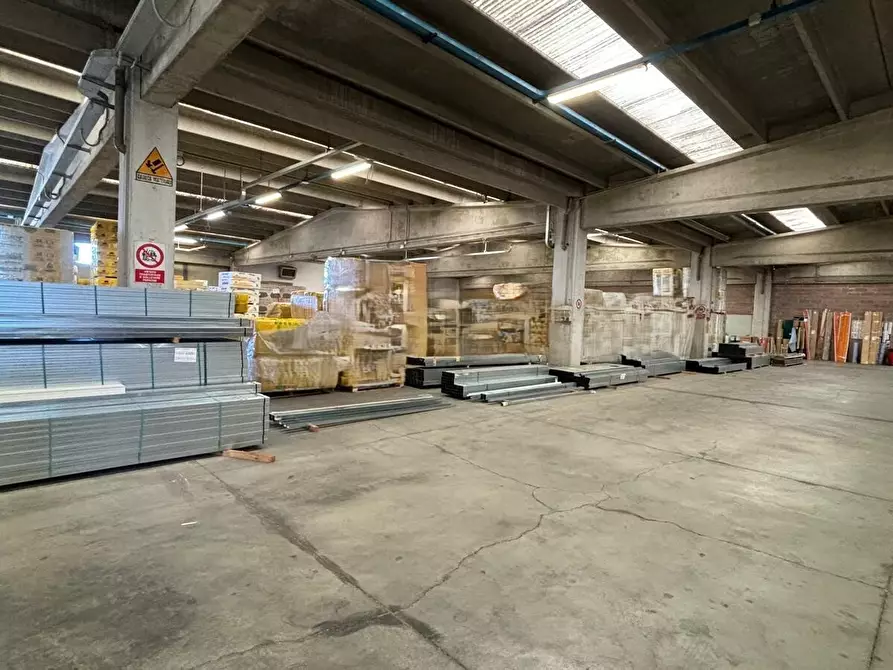 Immagine 23 di Attività artigianale in vendita  in Via Giovanni Scazzola 74 a Alessandria