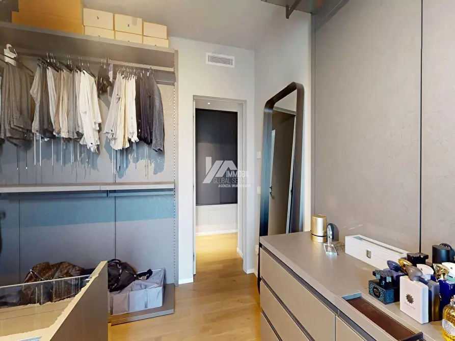 Immagine 21 di Attico in vendita  in Via Chiusure 102 a Brescia